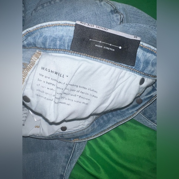 NWT Banana Republic Distressed Light Blue Jeans size 35 - Picture 8 of 9